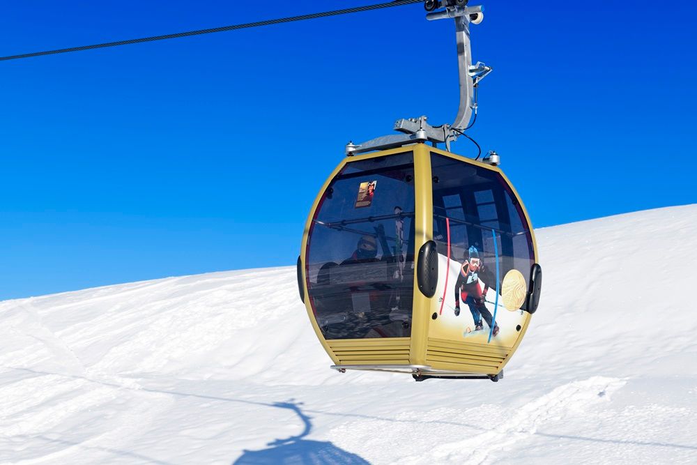 Goldene Gondel an der Winklmoos-Alm für Rosi Mittermaier