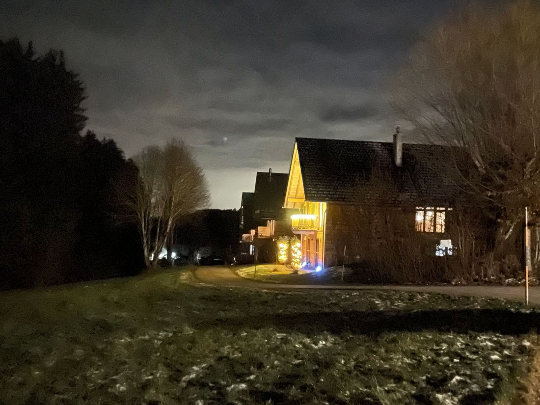 Haus bei Nacht