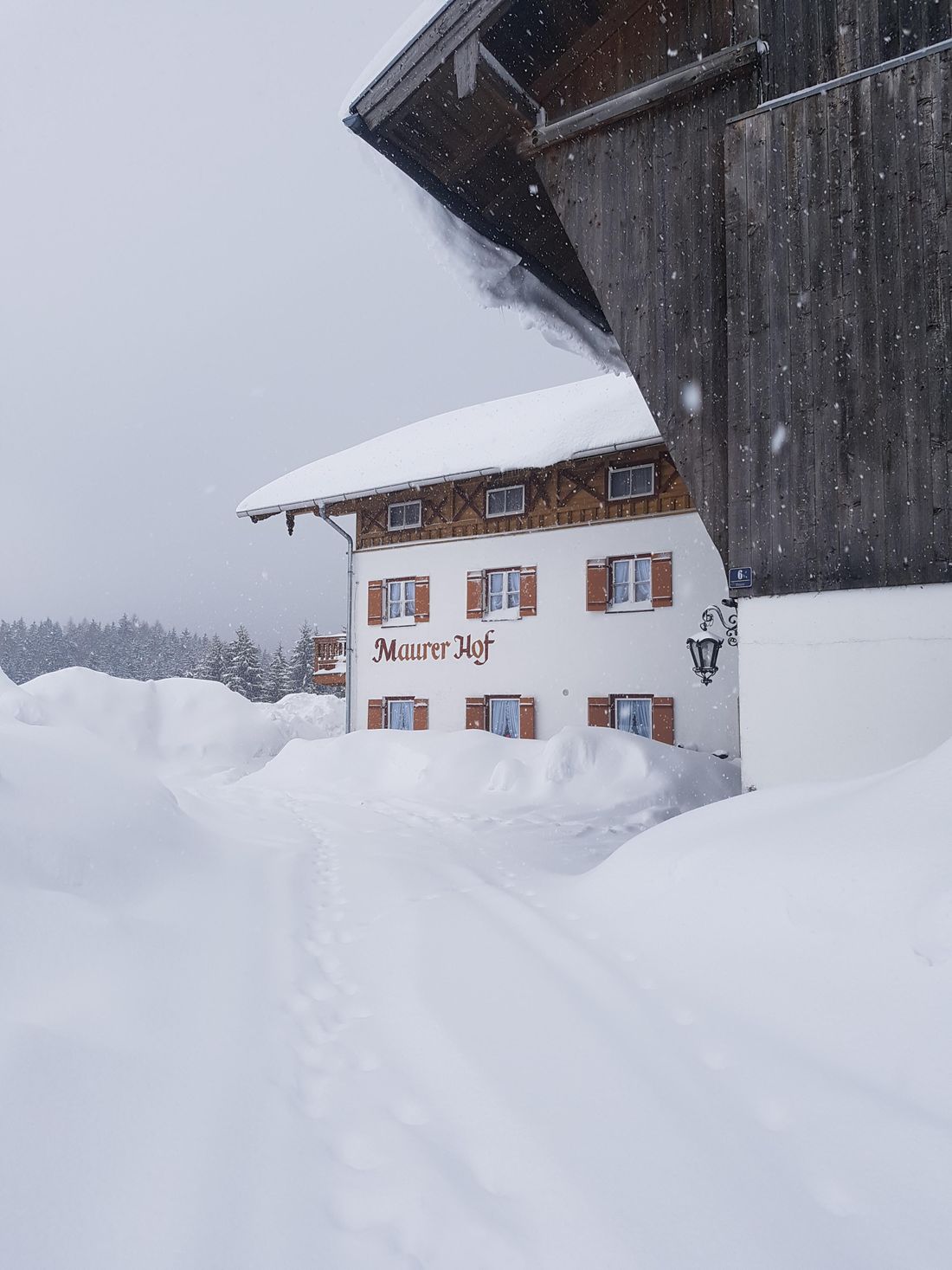 Bauernhaus im Winter