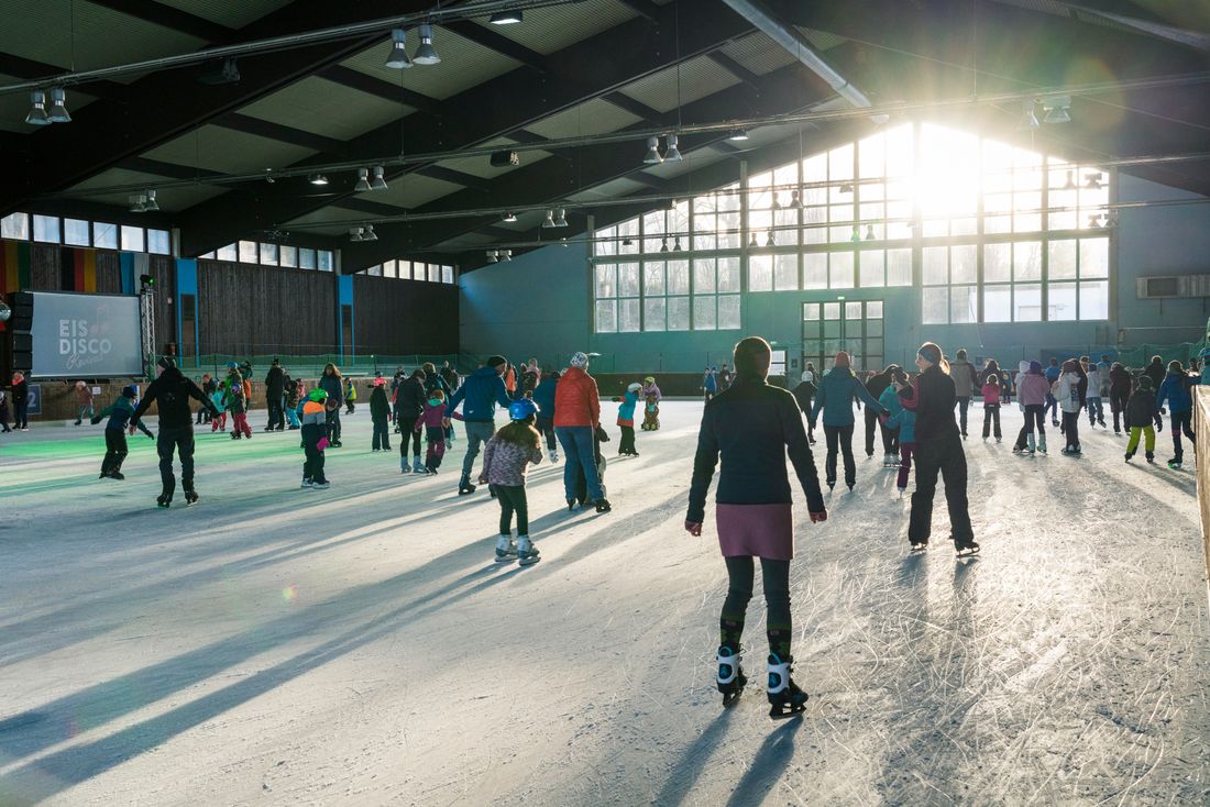Eislaufen in der Ruhpoldinger Eishalle