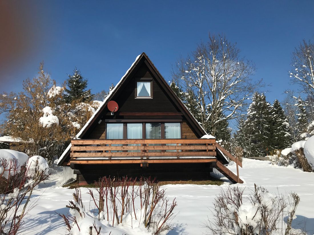 Ferienhaus Bayern Gartenansicht Winter