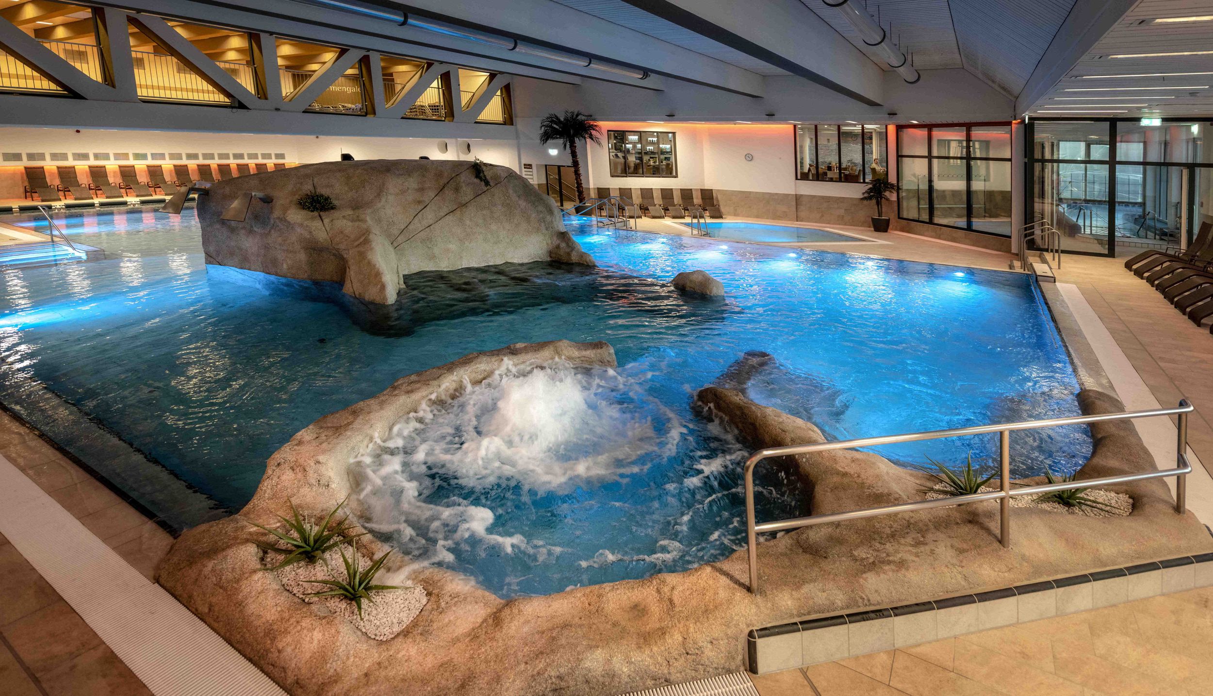 chiemgau-thermen-fels-lagune-ew-20181108-0270-druck