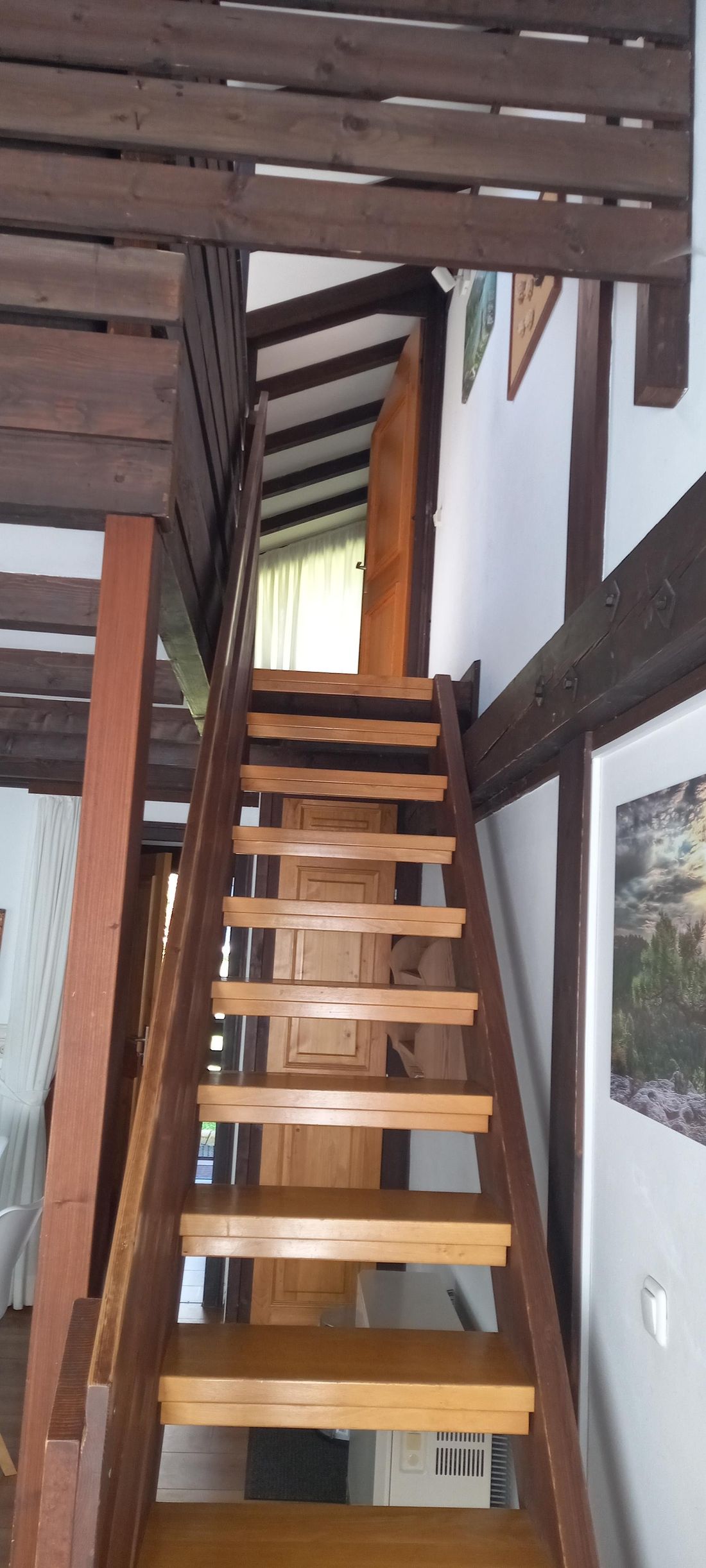 Treppe ins Obergeschoss